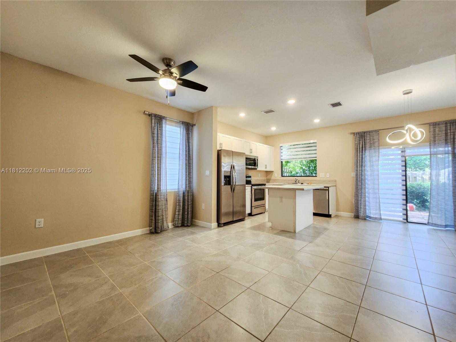 14817 SW 183rd Ter 14817