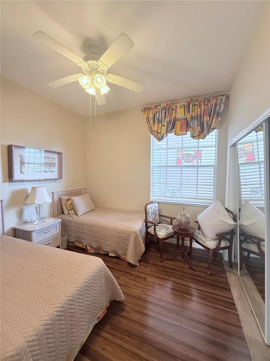 WATERWAYS OF NAPLES - Residential