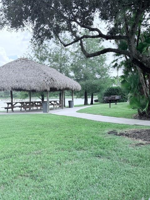 WATERWAYS OF NAPLES - Residential