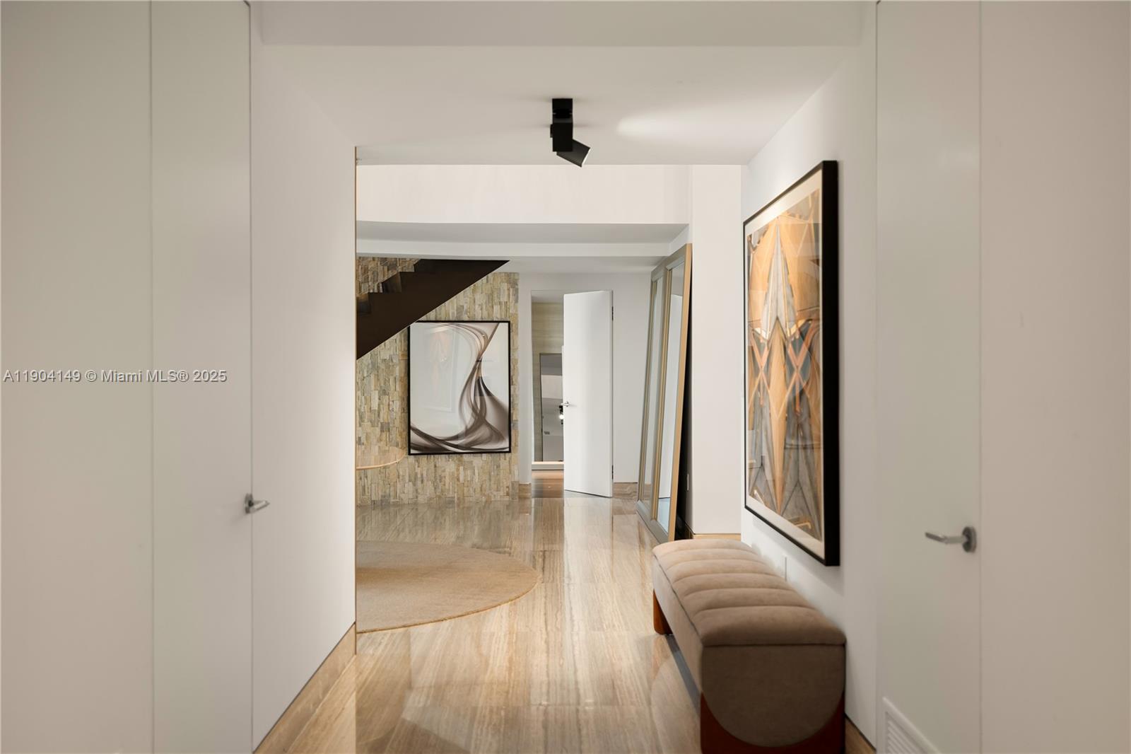 TRUMP ROYALE CONDO - Residential