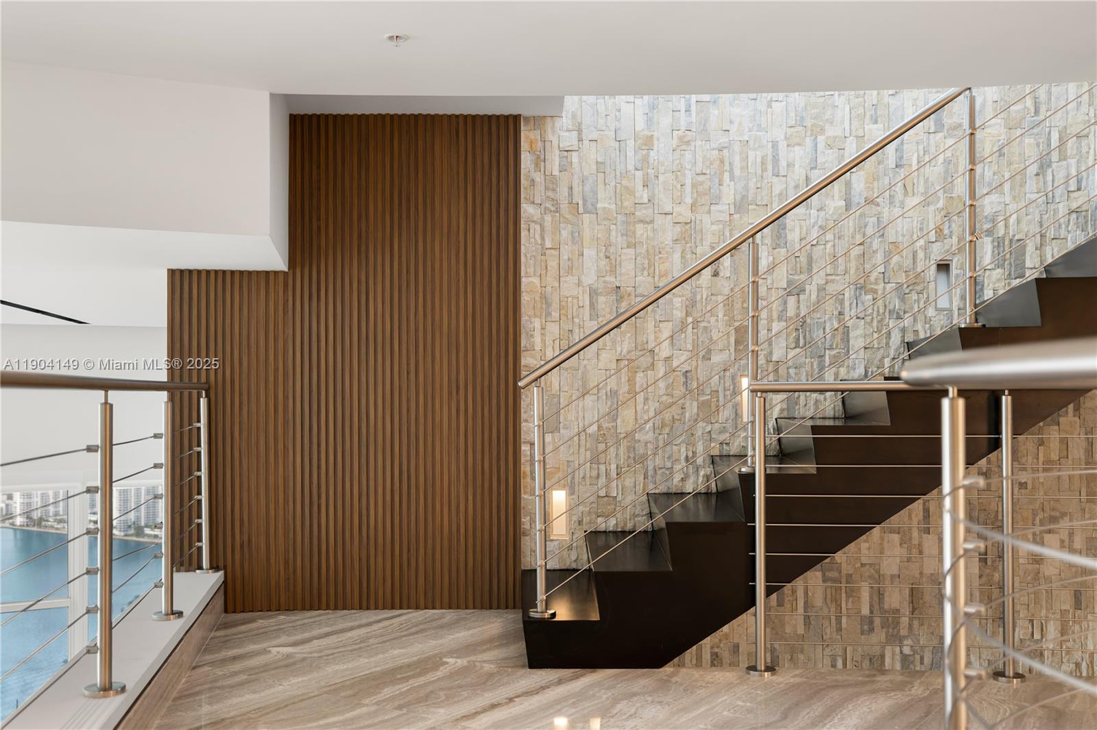 TRUMP ROYALE CONDO - Residential