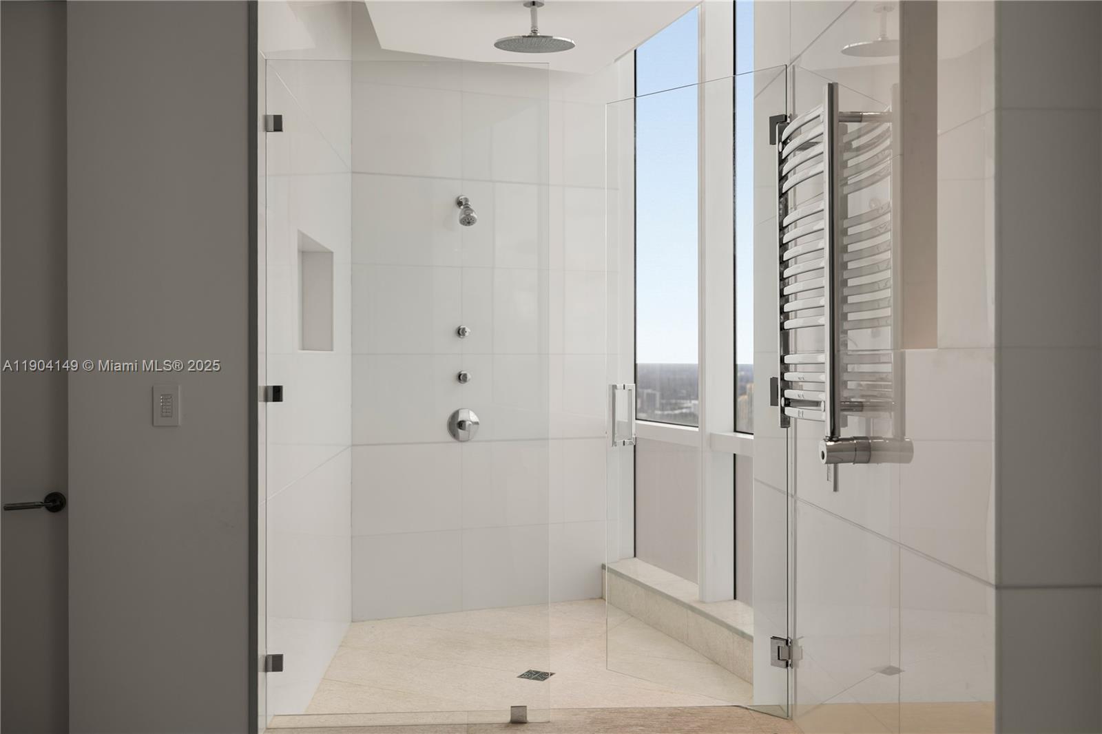 TRUMP ROYALE CONDO - Residential