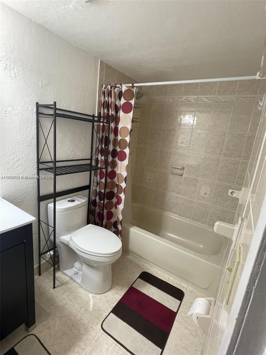 INDIAN LK VILLAGE PHASE 1 - Residential Lease