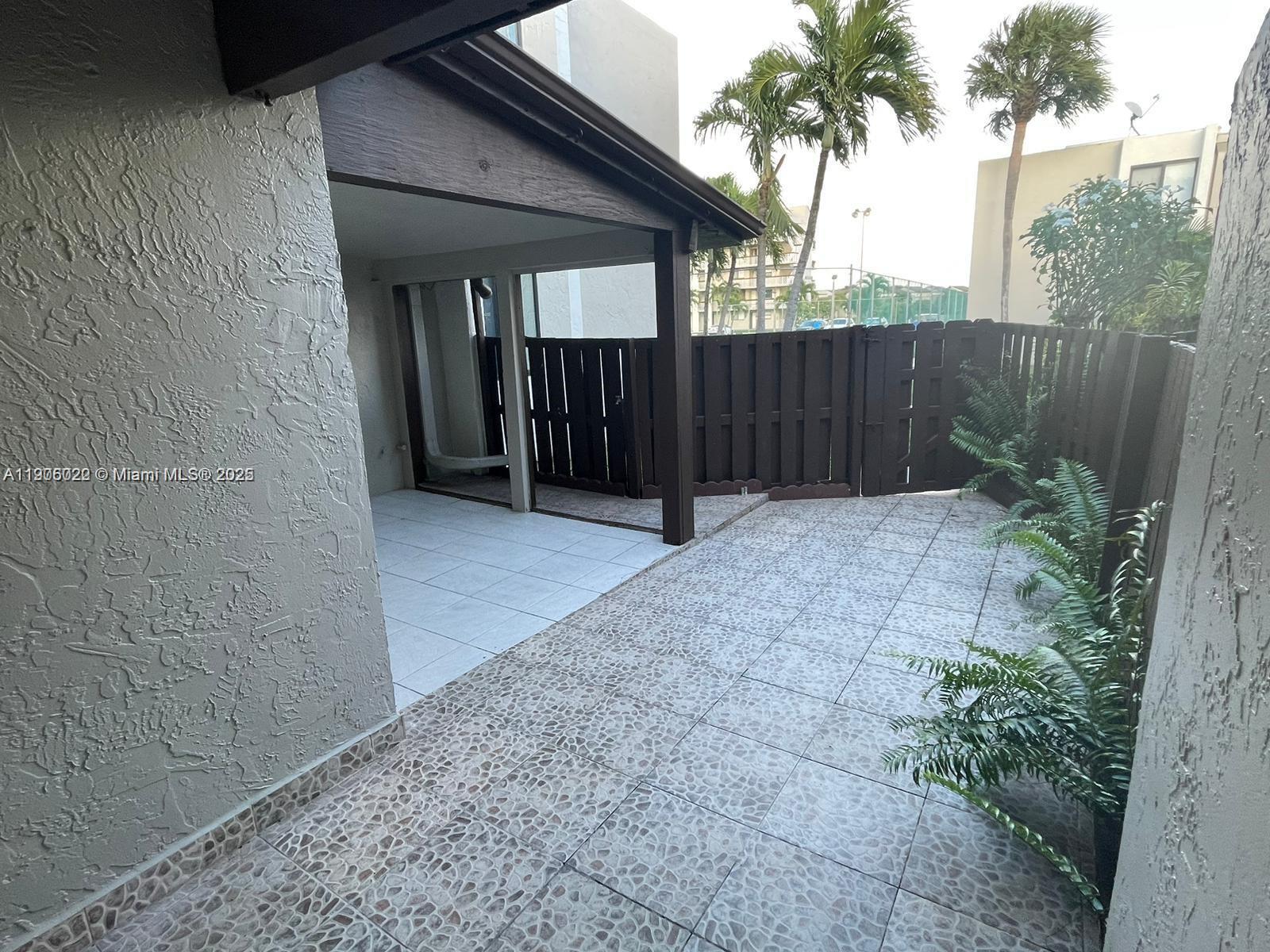 INDIAN LK VILLAGE PHASE 1 - Residential Lease