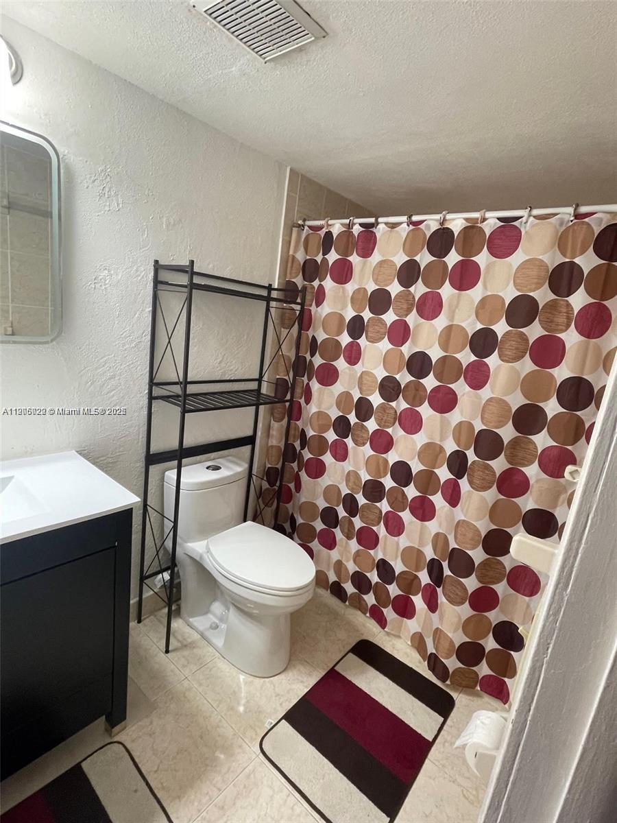 INDIAN LK VILLAGE PHASE 1 - Residential Lease