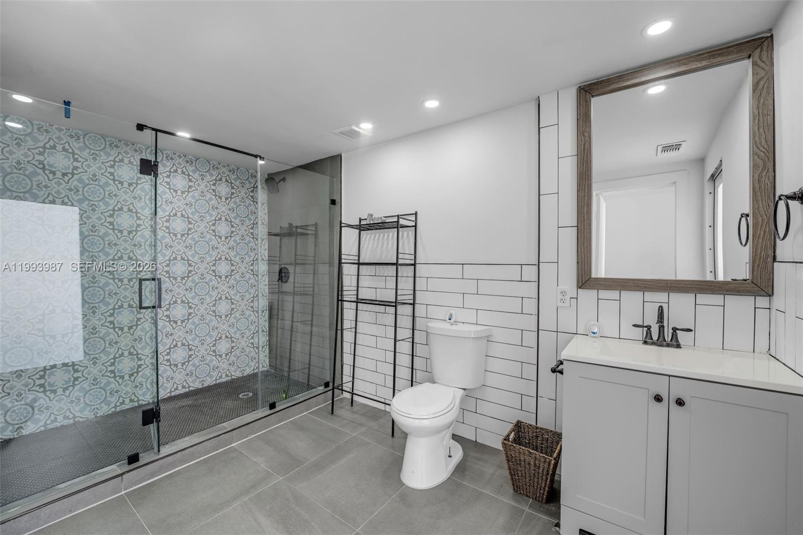 HEATHWOOD GROVES . EU-1 - Residential