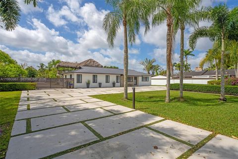 Photo of 18360 SW 224th St, Miami, FL 33170 (MLS # A11993987)