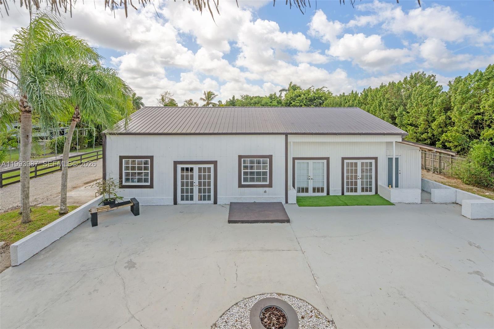 HEATHWOOD GROVES . EU-1 - Residential