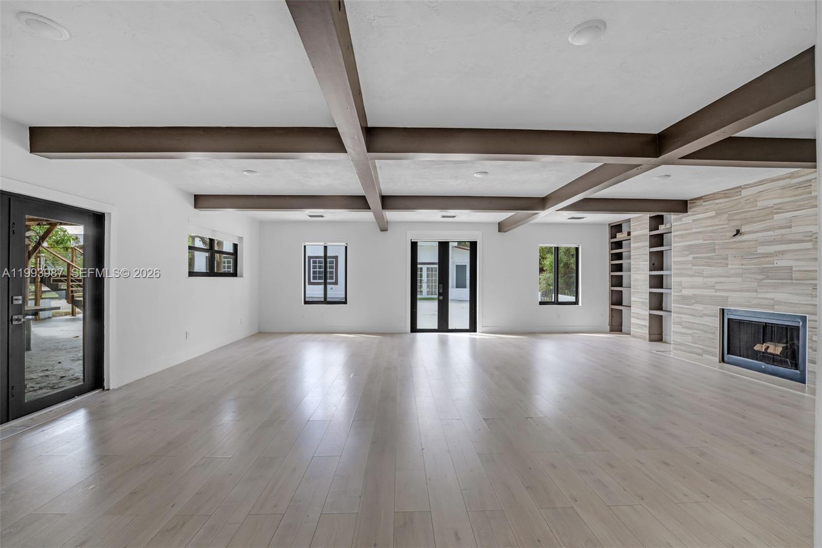 HEATHWOOD GROVES . EU-1 - Residential