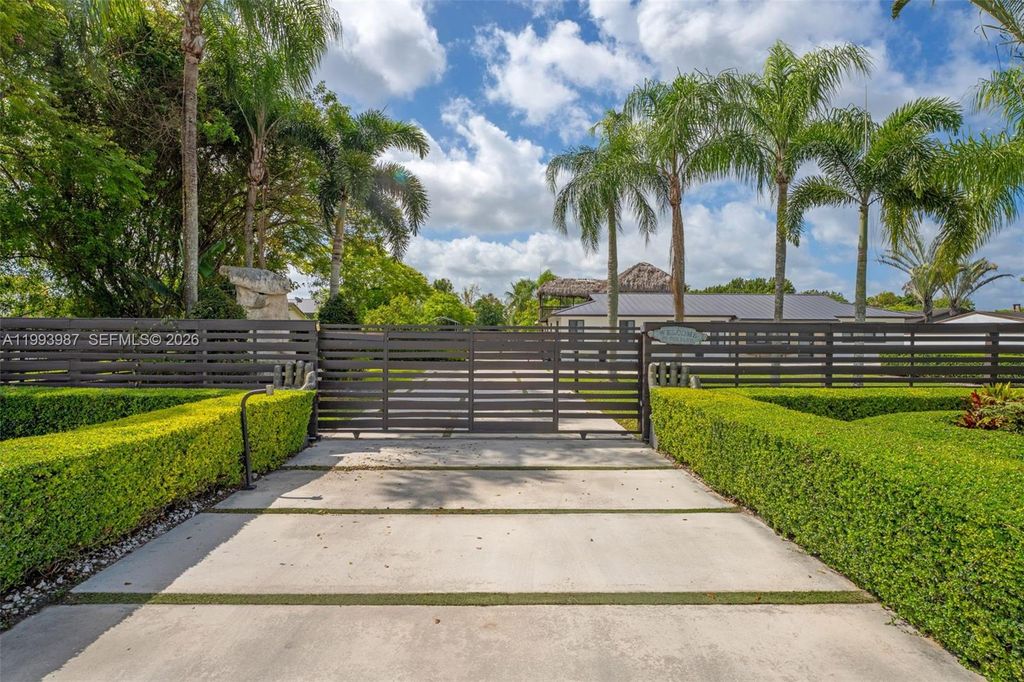 Photo of 18360 SW 224th St, Miami, FL 33170 (MLS # A11993987)