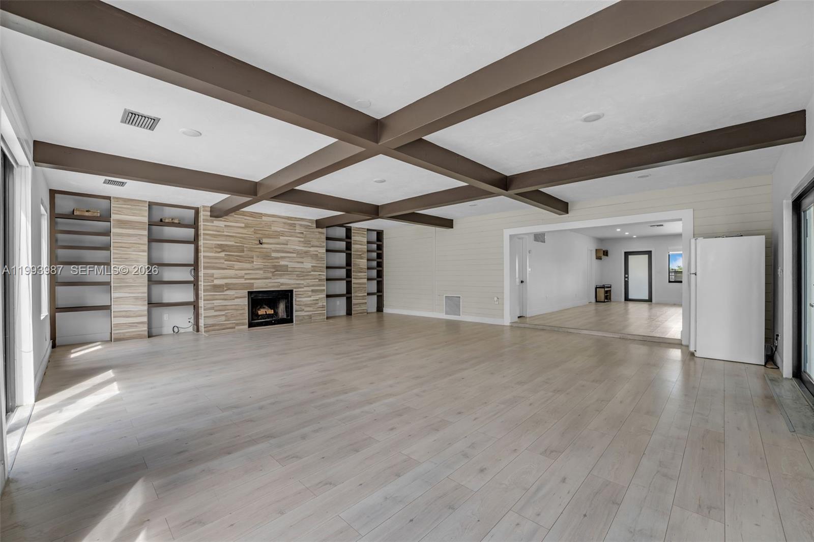 HEATHWOOD GROVES . EU-1 - Residential