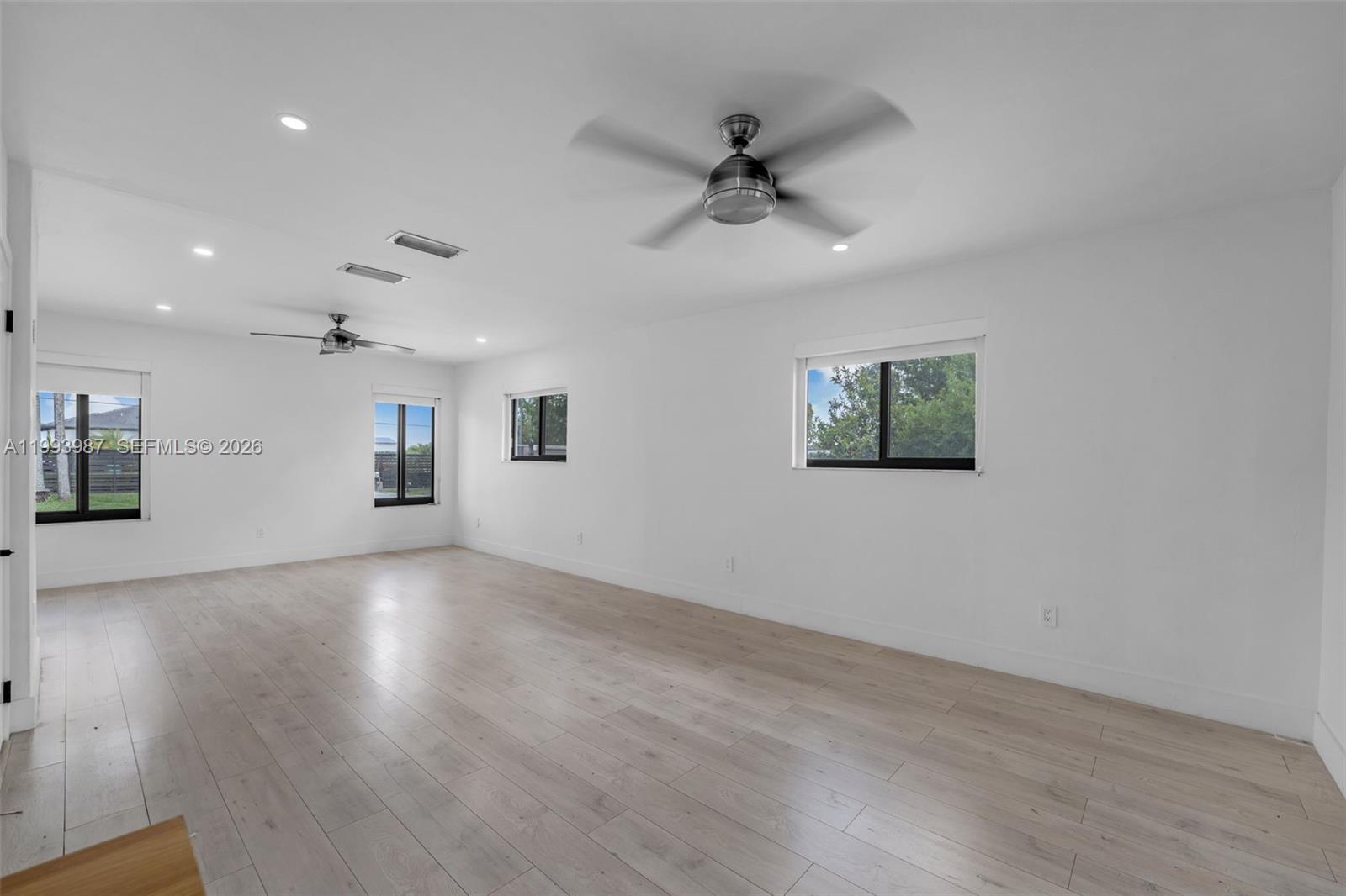 HEATHWOOD GROVES . EU-1 - Residential