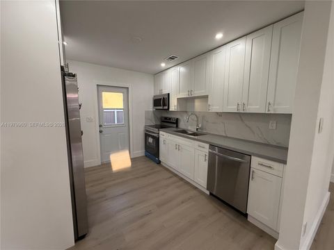 3610 SW 25th Ter 3612 Miami FL 33133