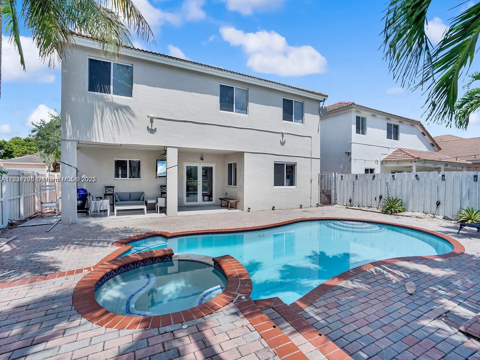 THE RESERVE AT DORAL - Residential