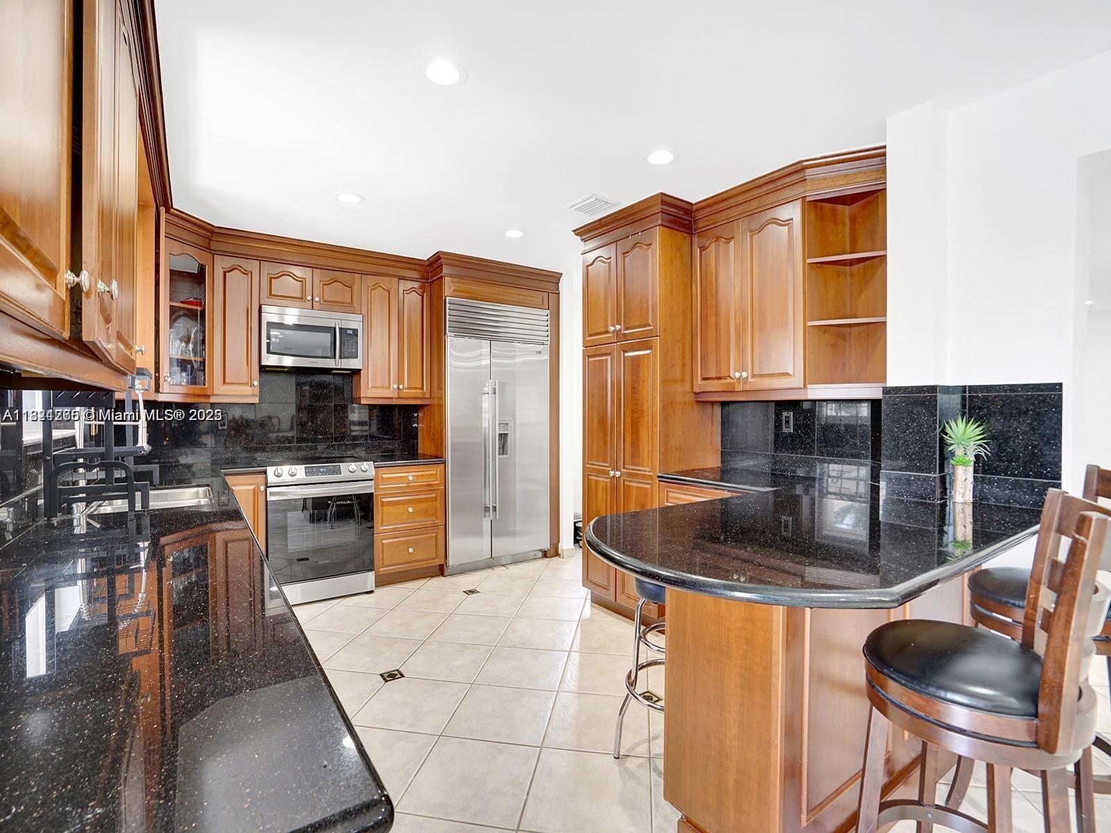 THE RESERVE AT DORAL - Residential