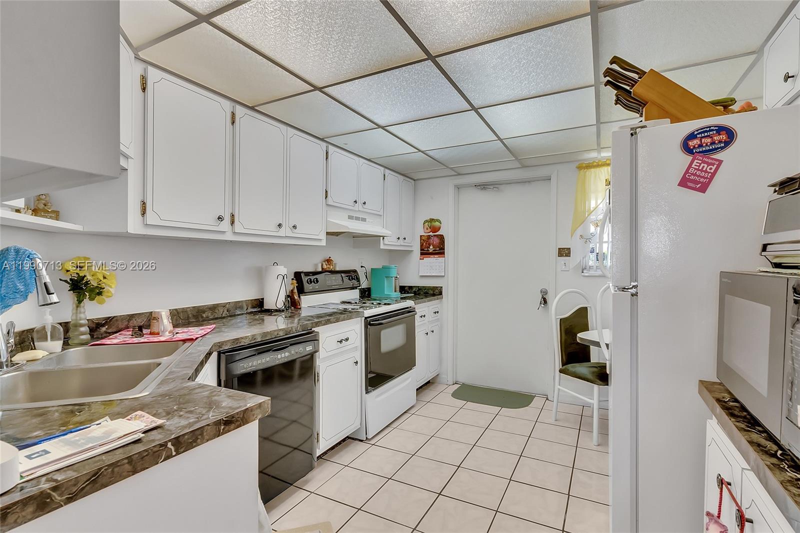 BRIARWOOD CLUB CONDO 2 - Residential