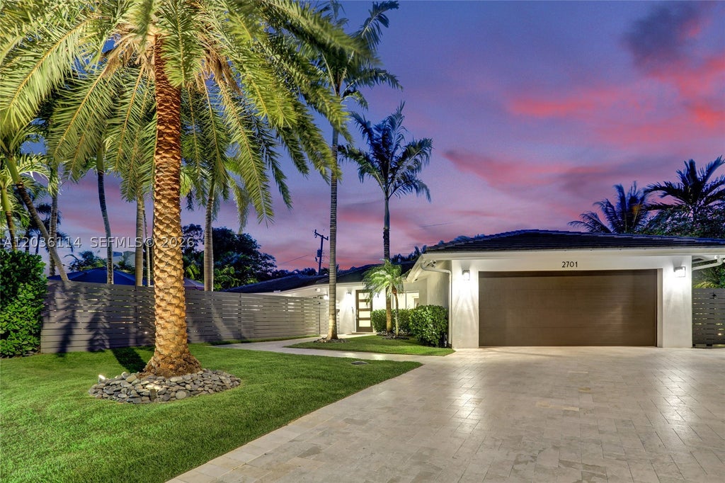 Photo of 2701 NE 30th St, Fort Lauderdale, FL 33306 (MLS # A12036114)