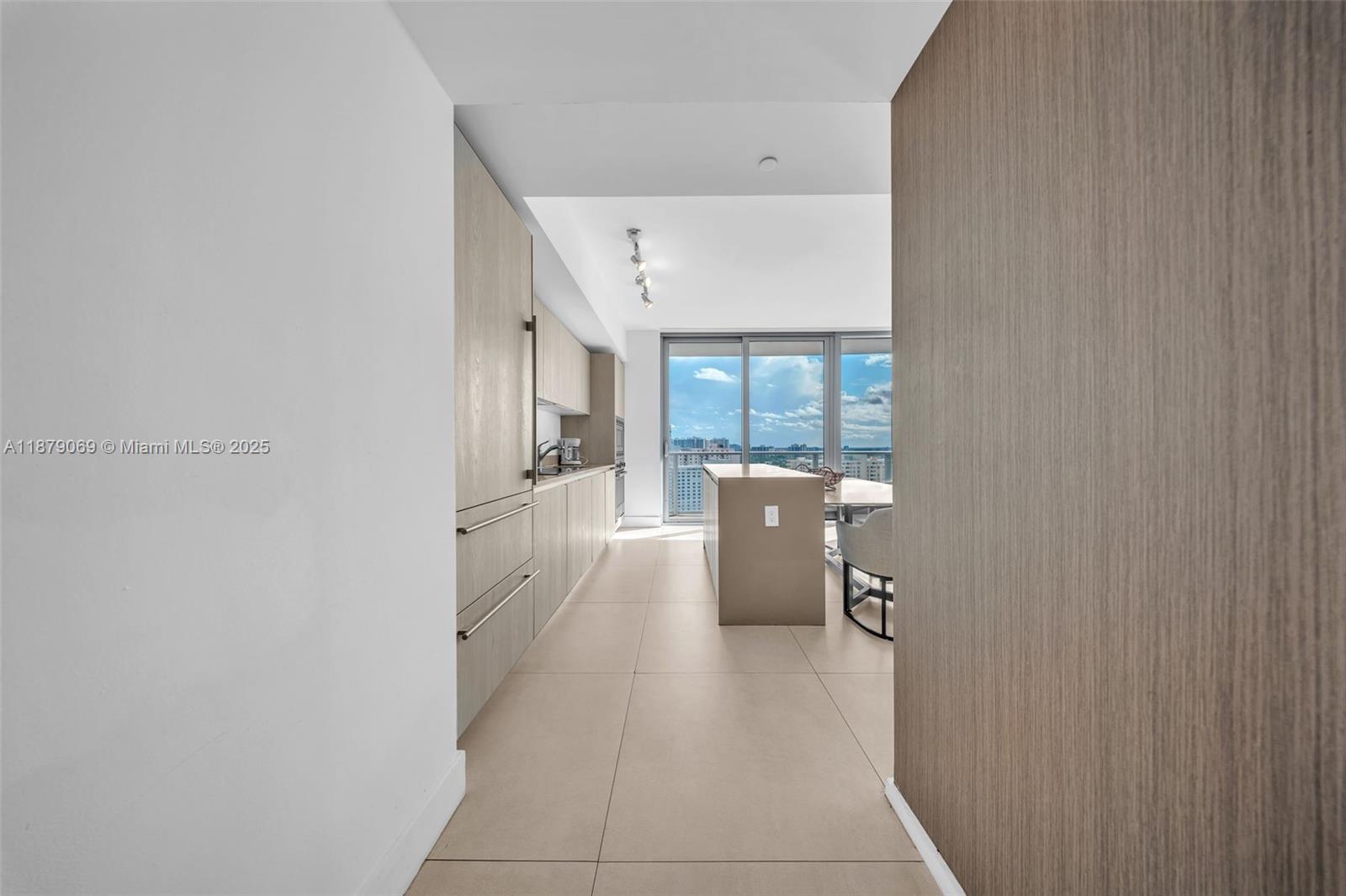 4111 S Ocean Dr 1611