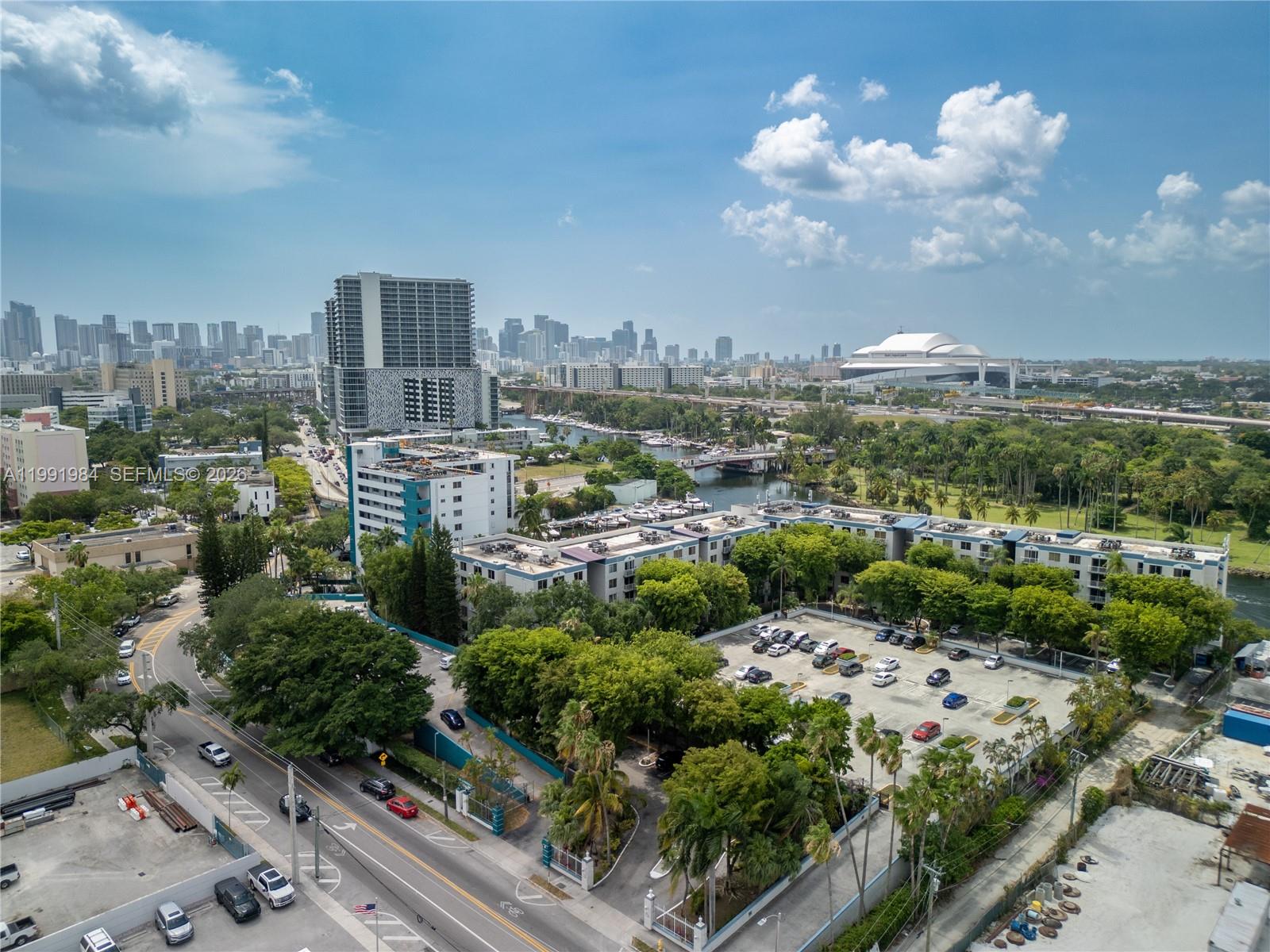 SERENITY ON THE RIVER CON - Residential