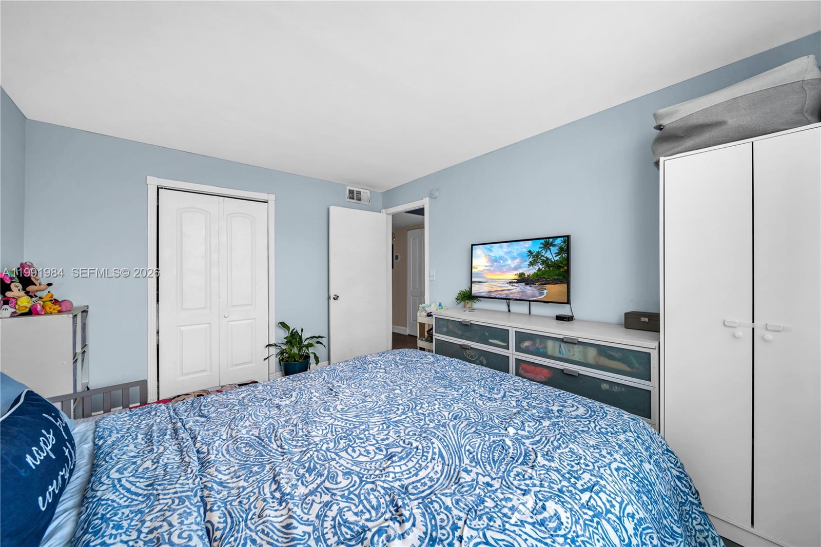 SERENITY ON THE RIVER CON - Residential