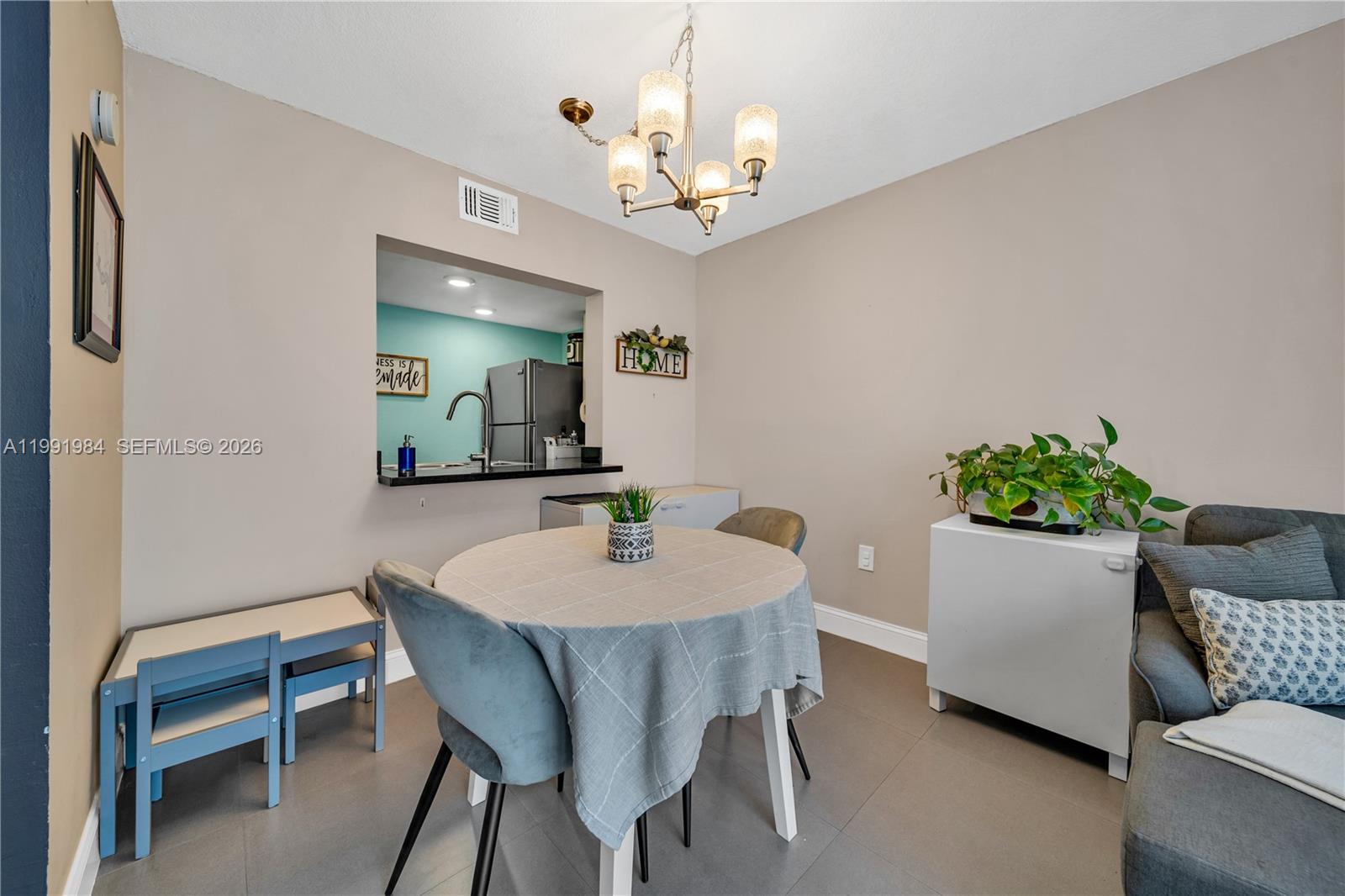 SERENITY ON THE RIVER CON - Residential