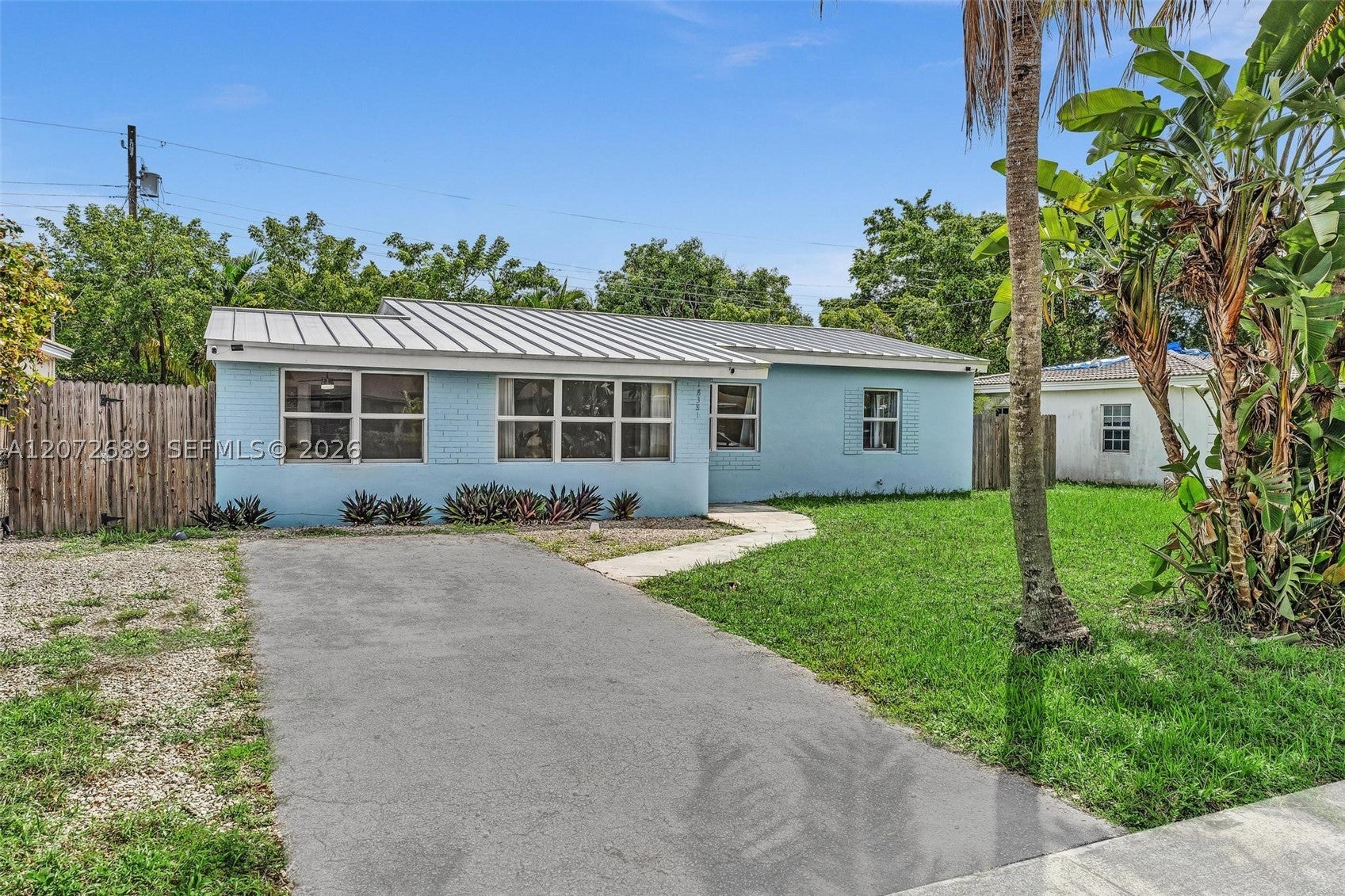 18381 NE 21st Pl, North Miami Beach FL 33179