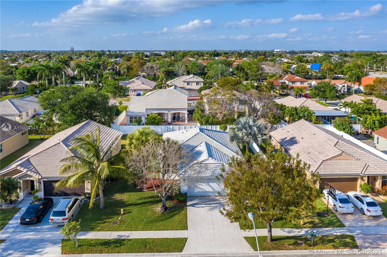 Pembroke Shores - Residential