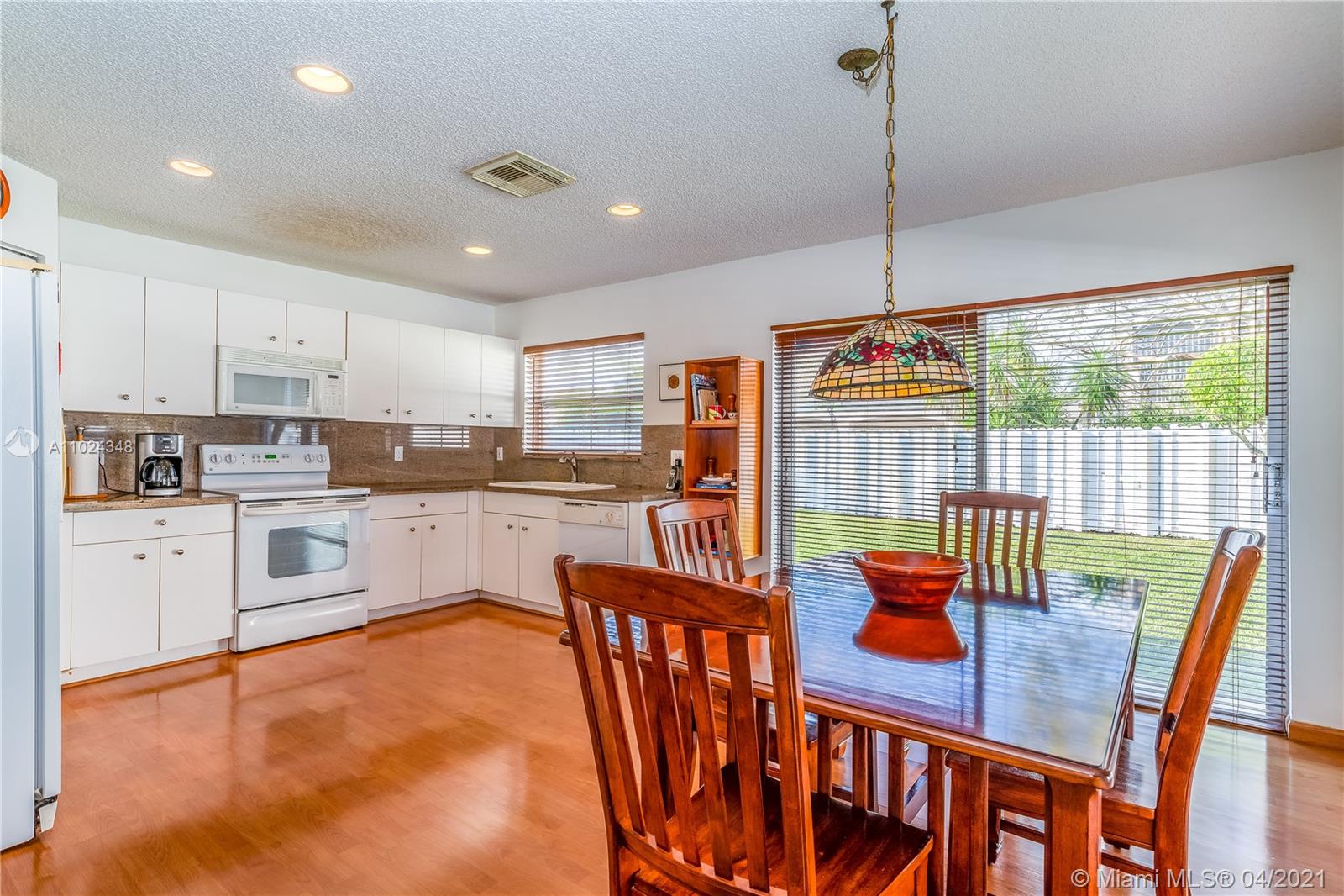 Pembroke Shores - Residential