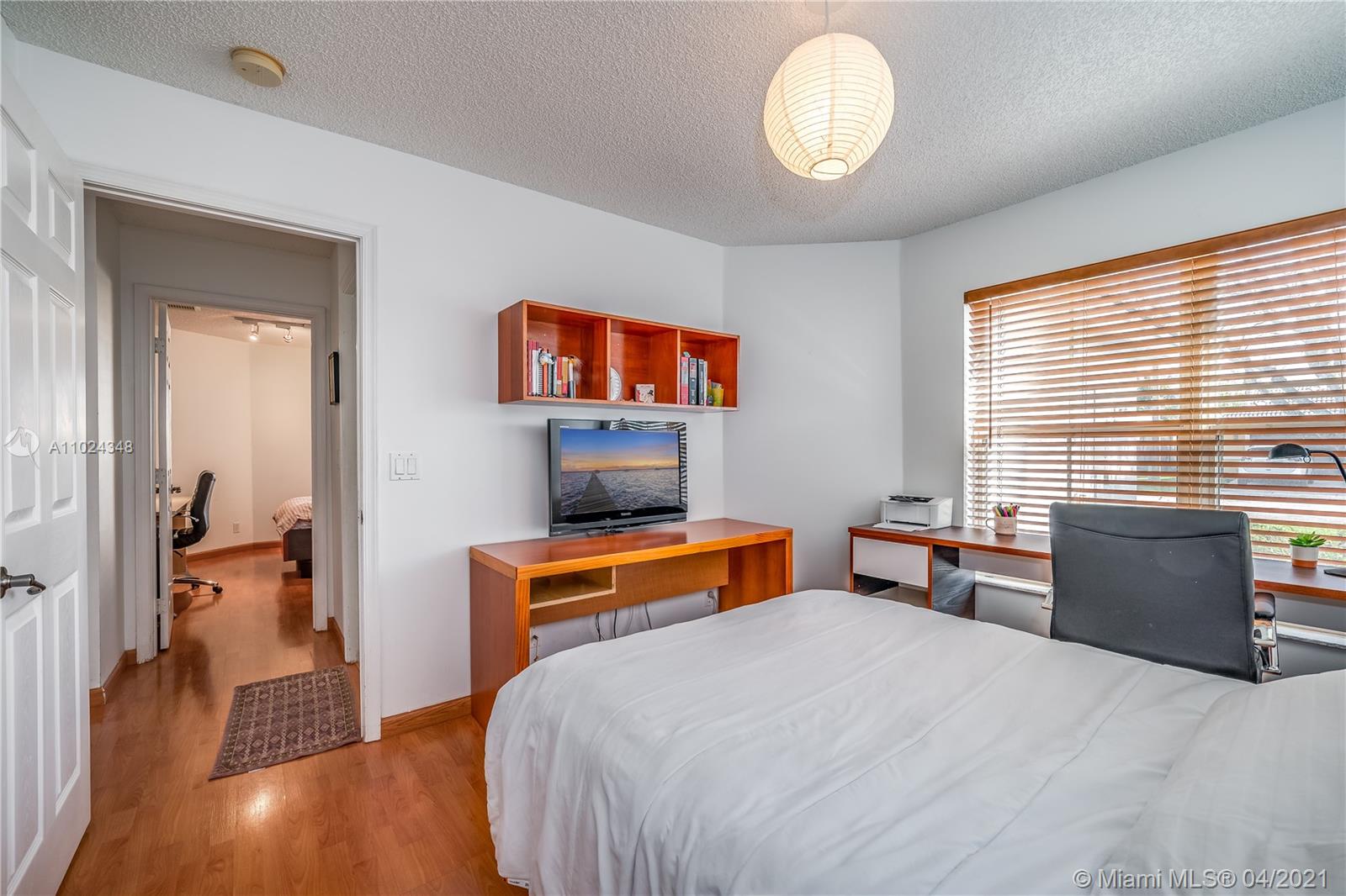 Pembroke Shores - Residential