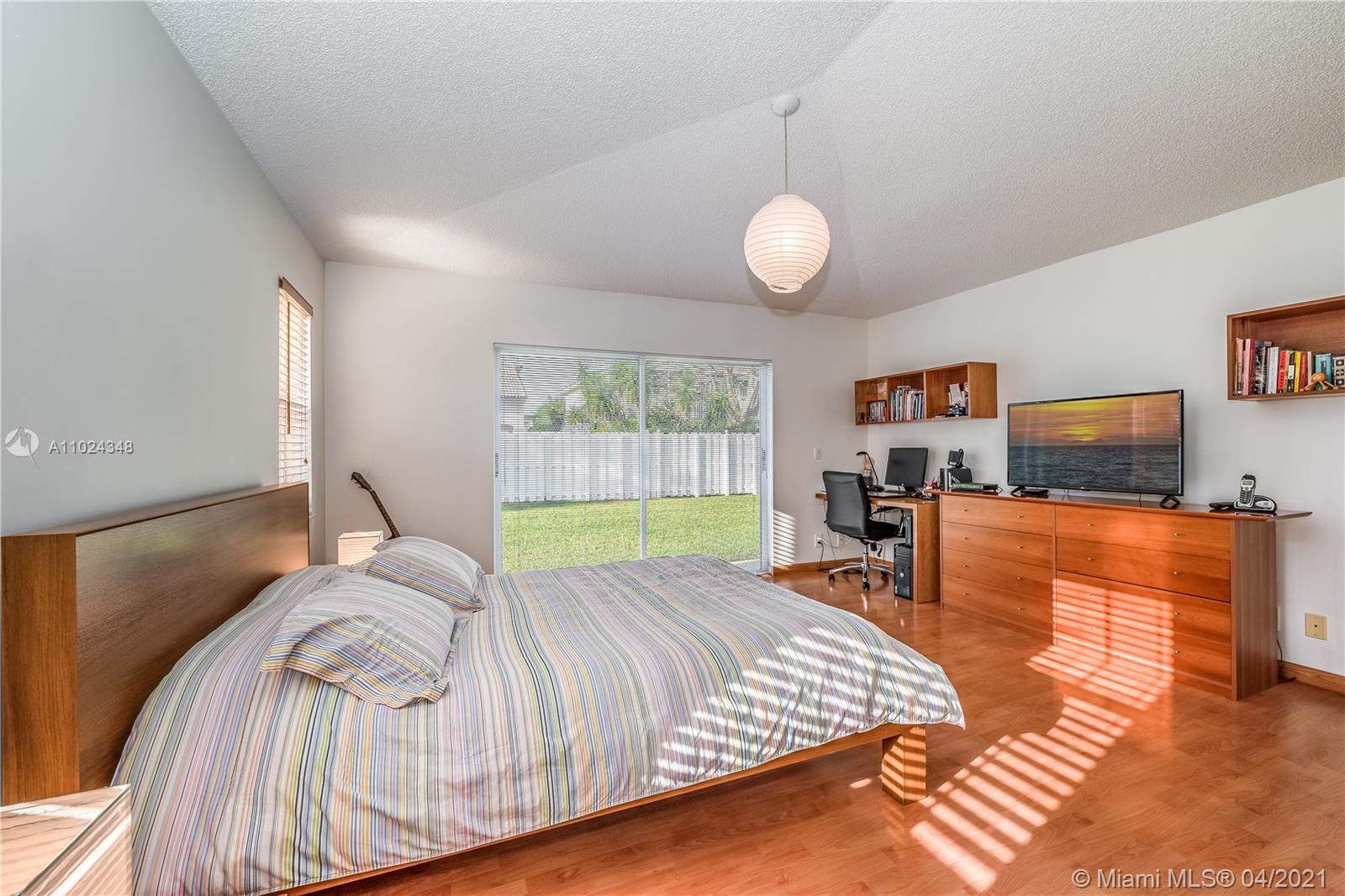 Pembroke Shores - Residential