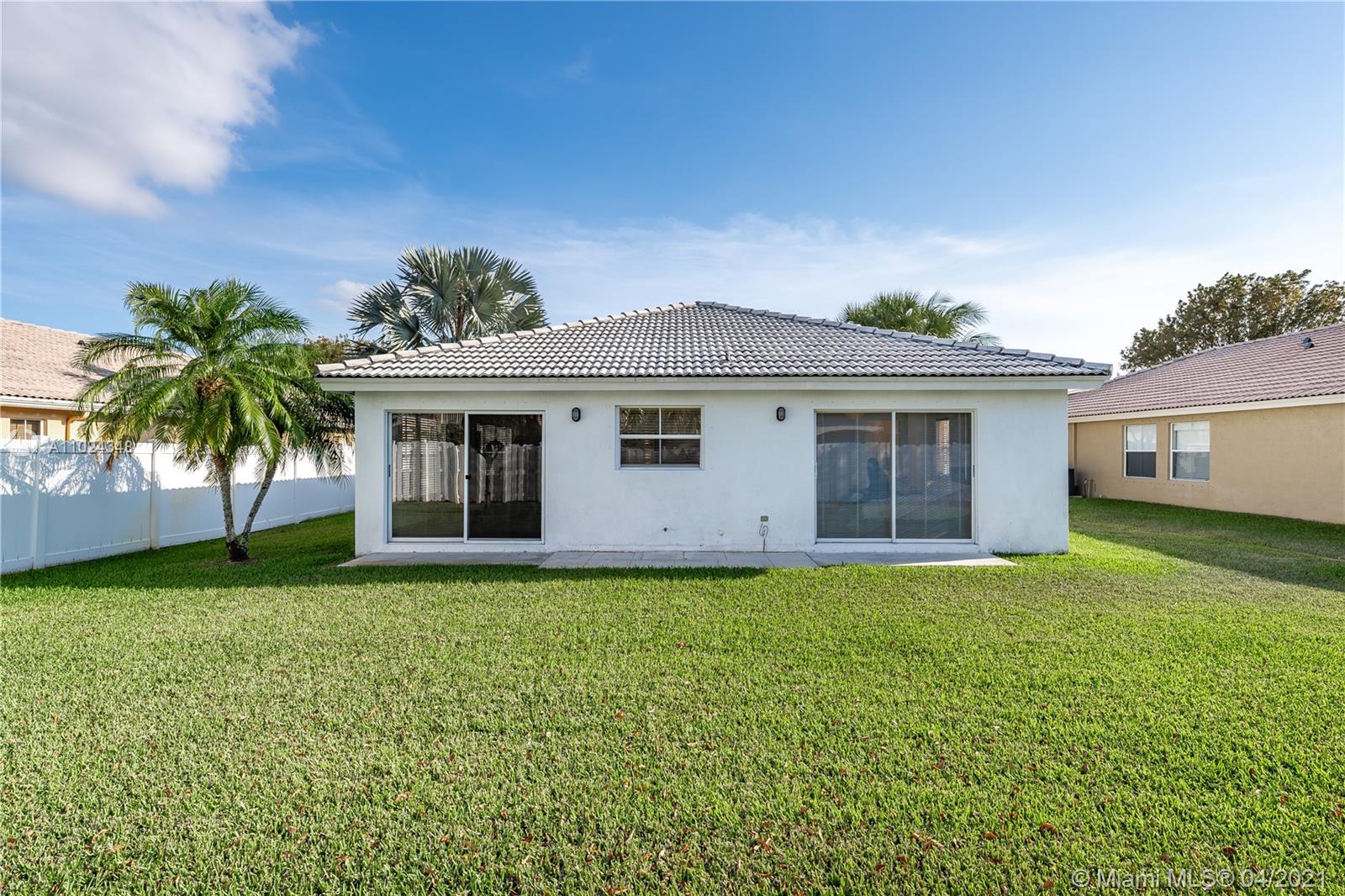 Pembroke Shores - Residential