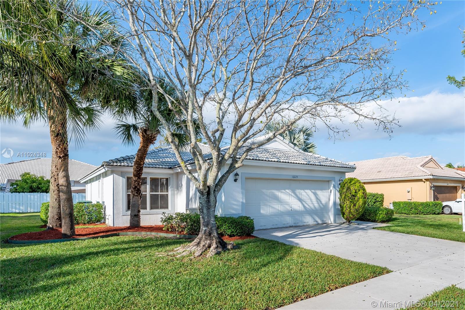 Pembroke Shores - Residential