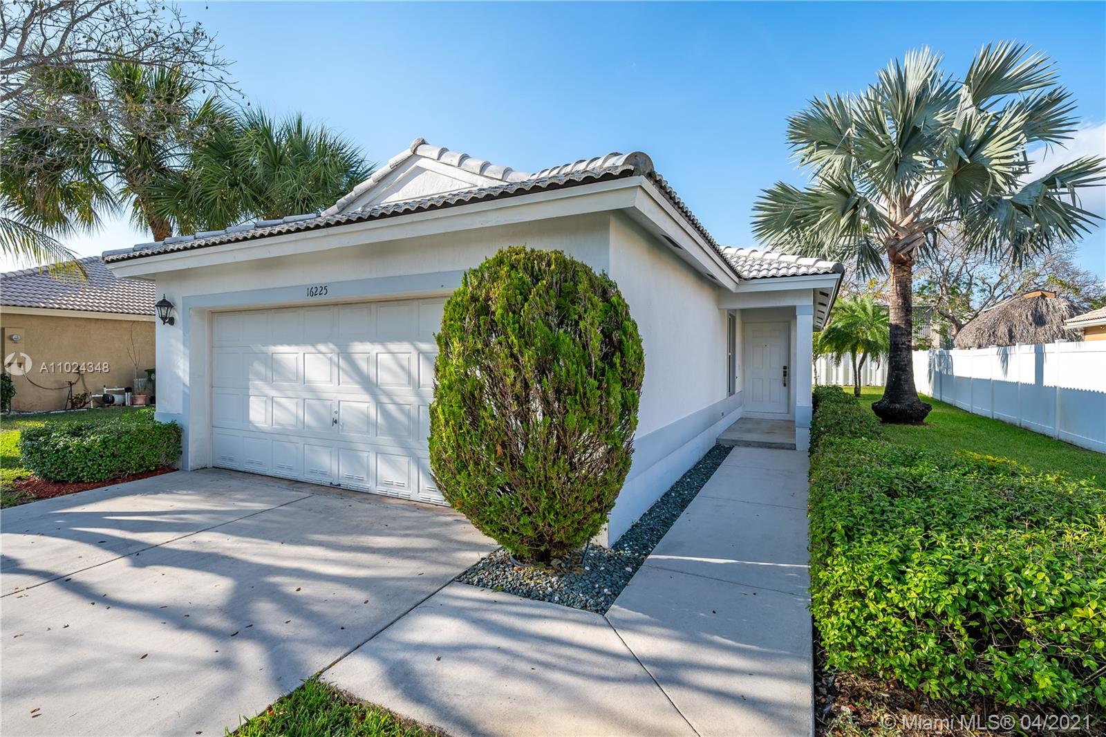 Pembroke Shores - Residential