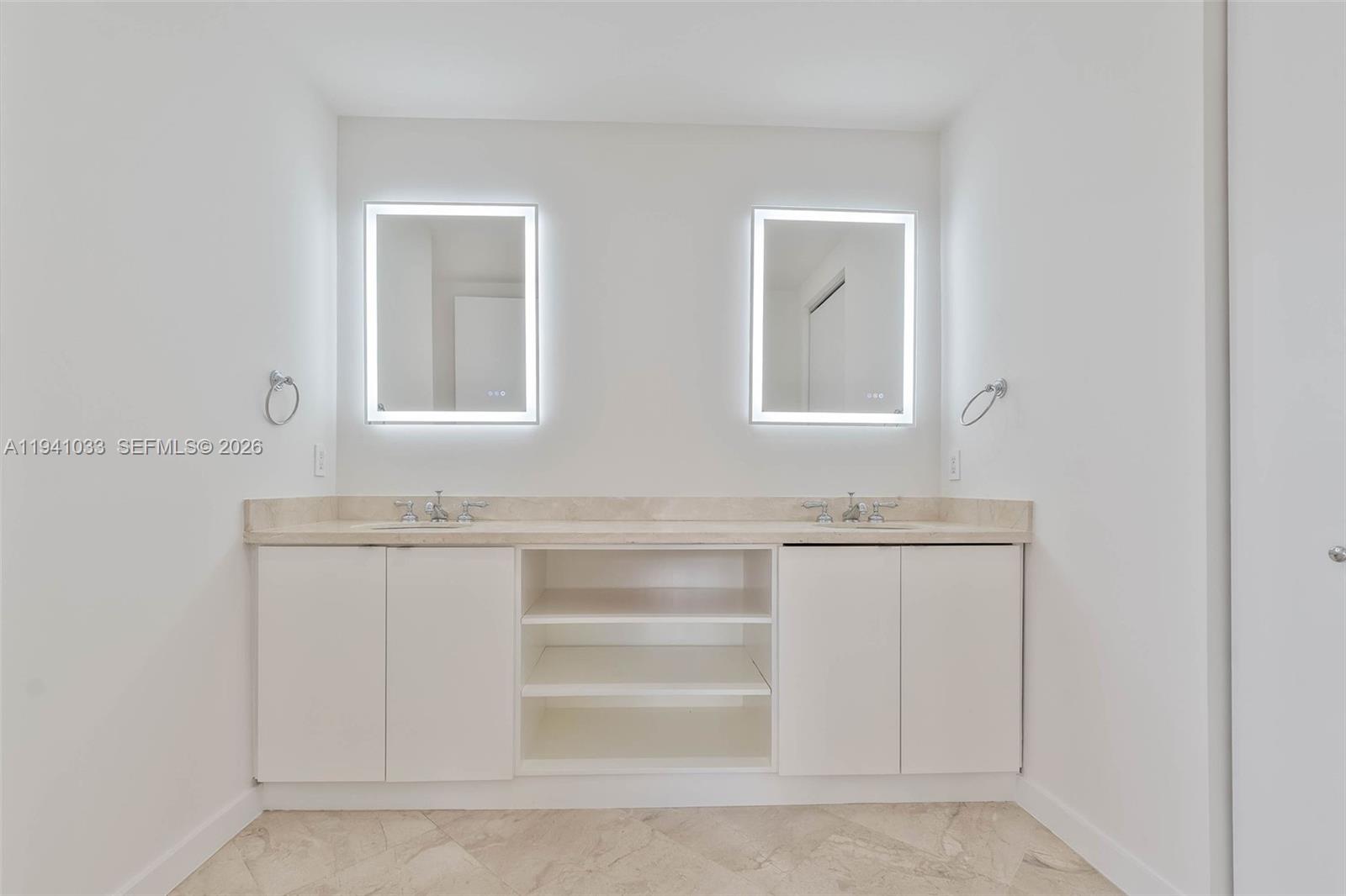 Madeira Townhomes - Residential