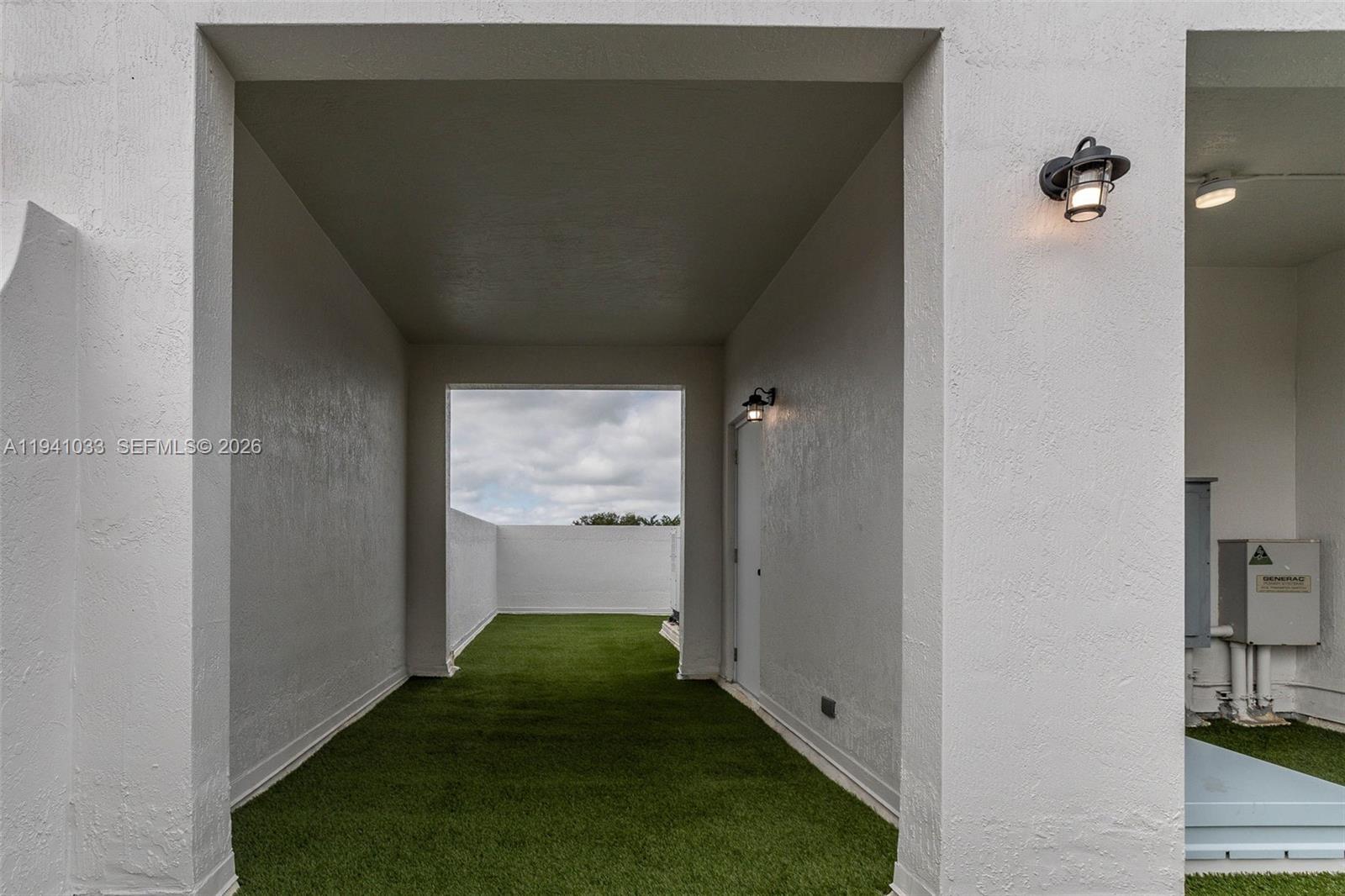 Madeira Townhomes - Residential