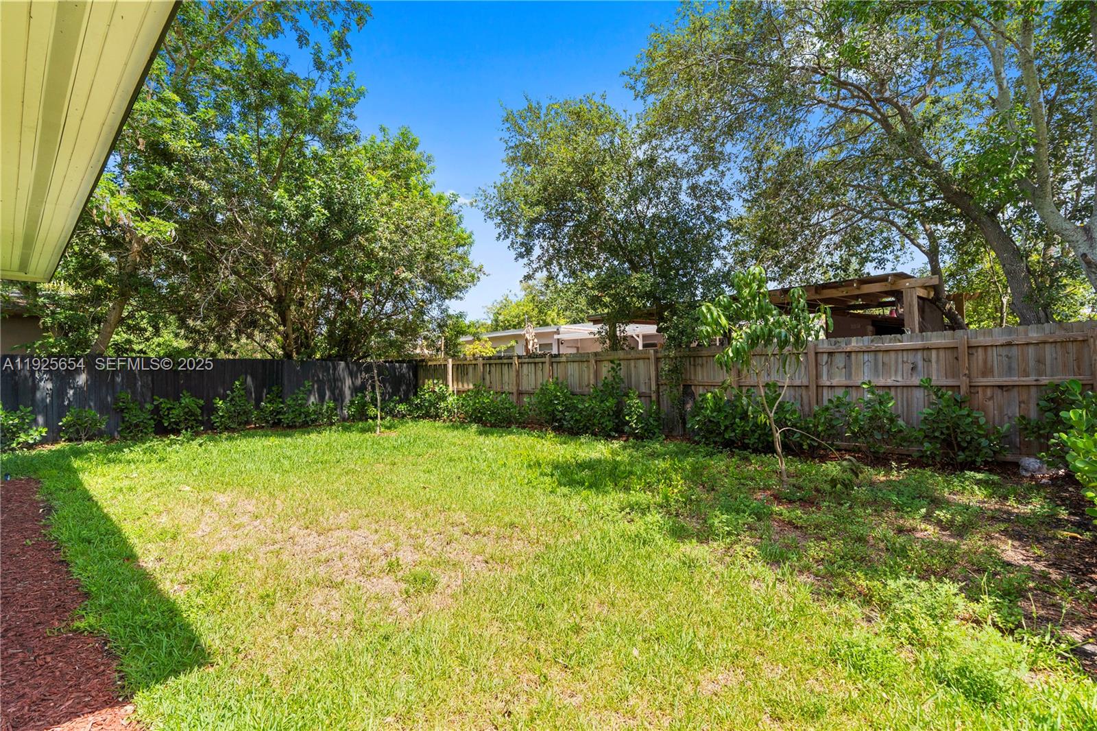 RAINBOW PARK - Residential