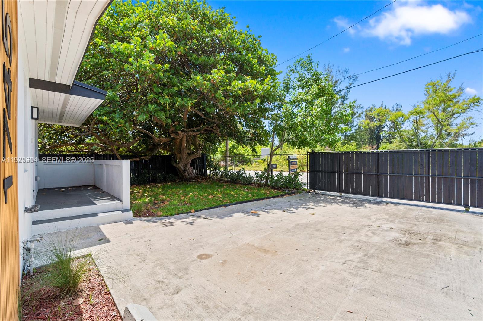 RAINBOW PARK - Residential