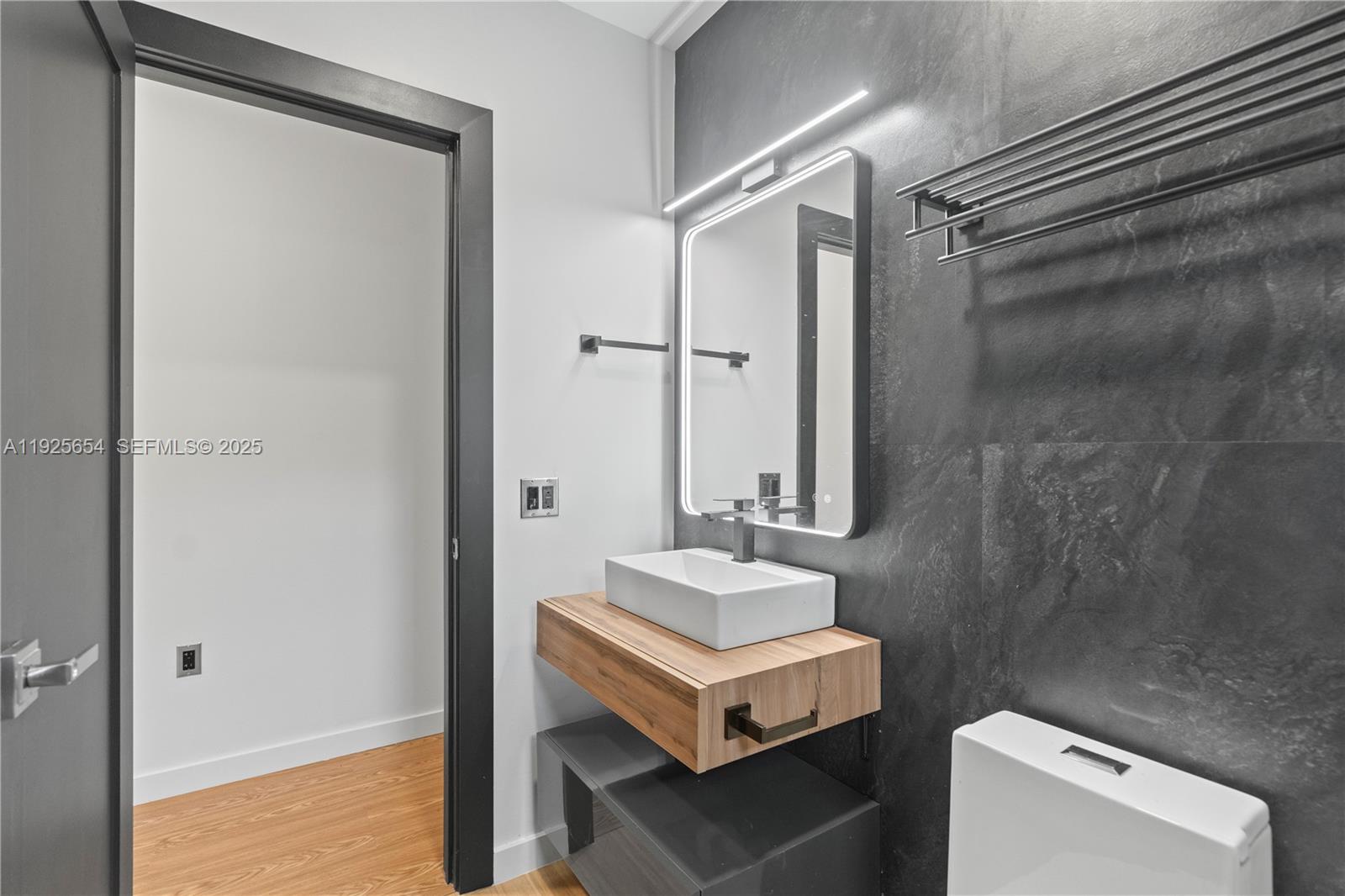 RAINBOW PARK - Residential