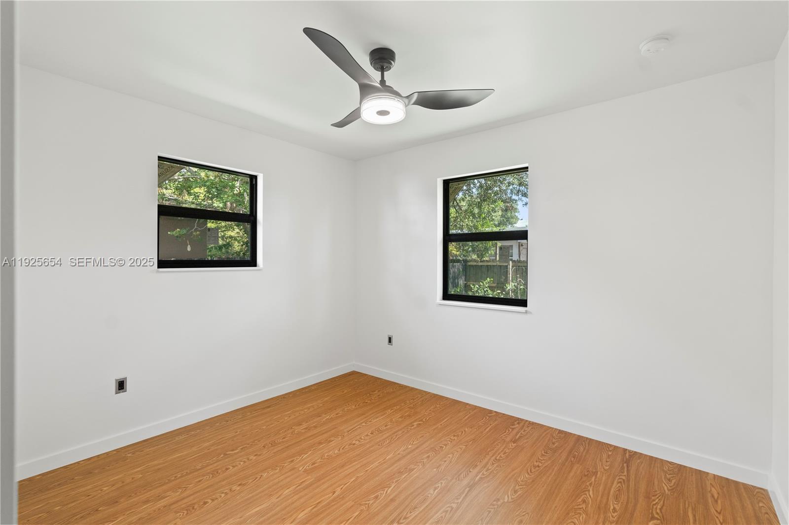 RAINBOW PARK - Residential