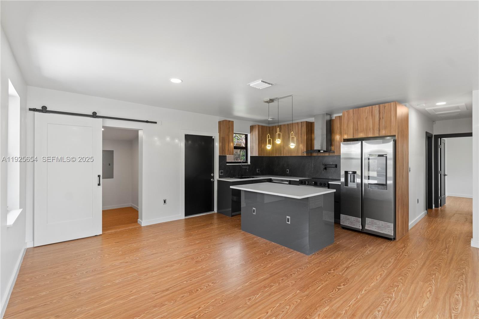 RAINBOW PARK - Residential