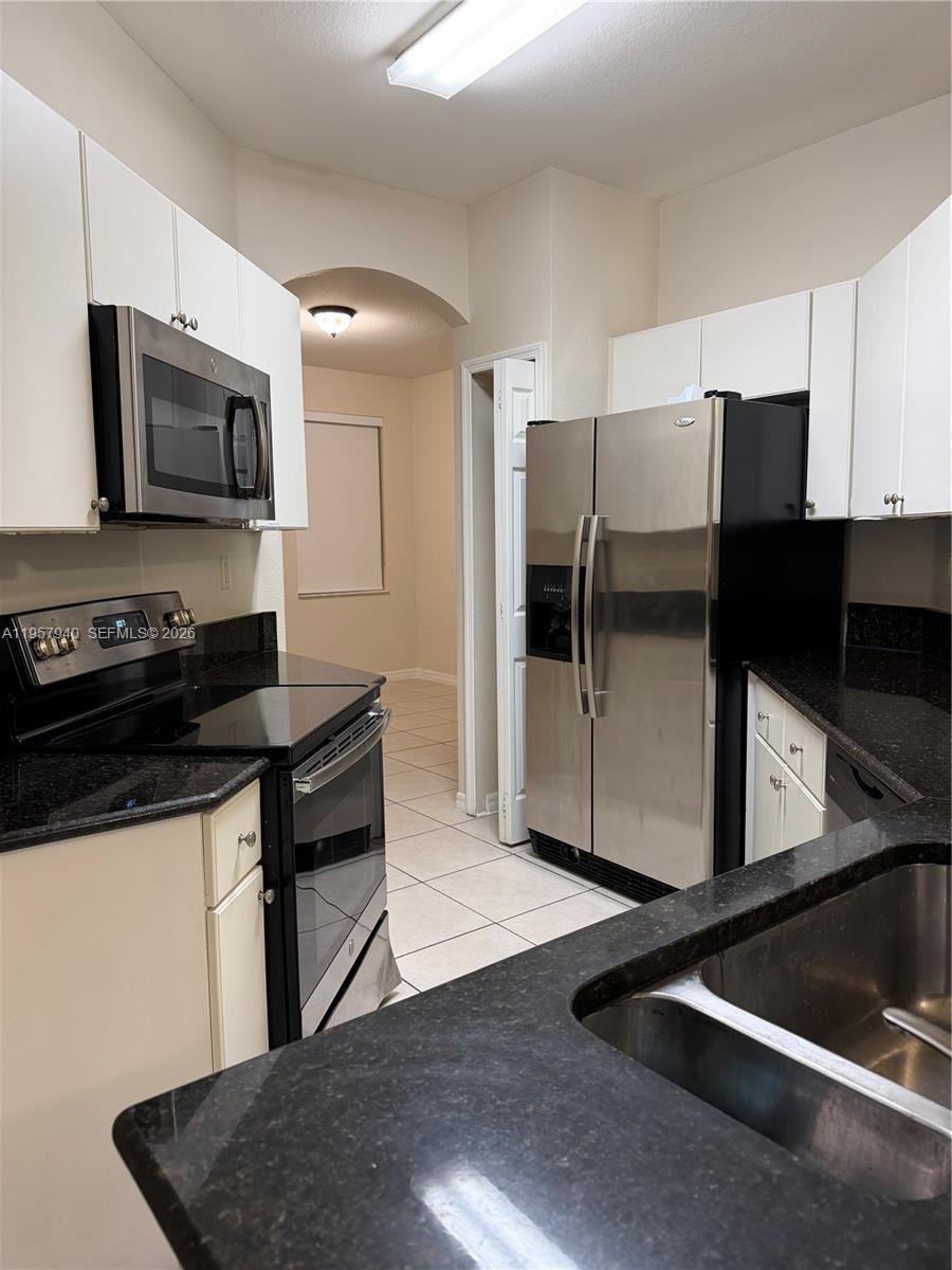 CENTURY GARDENS AT TAMIAM - Residential Lease