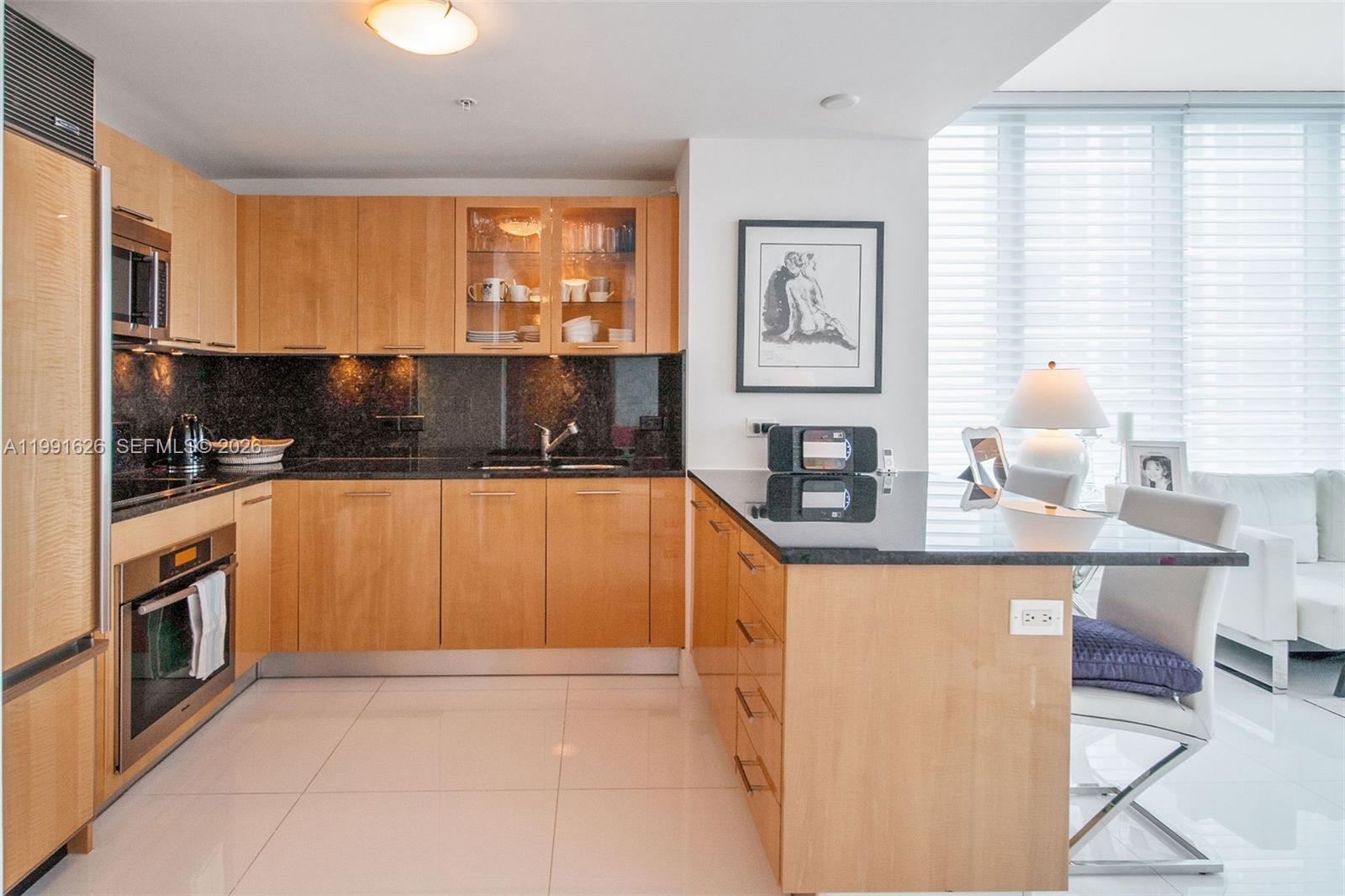 6899 Collins Ave 1009