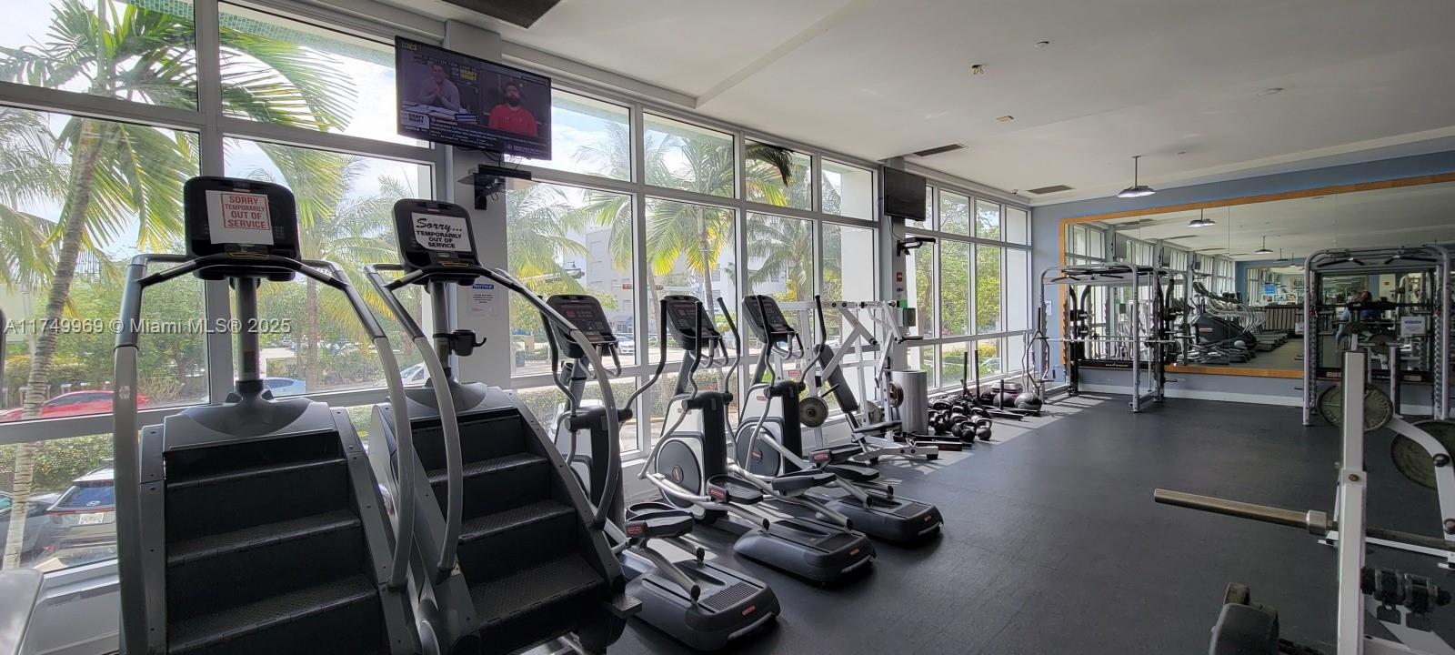 MIRADOR 1000 CONDO - Residential
