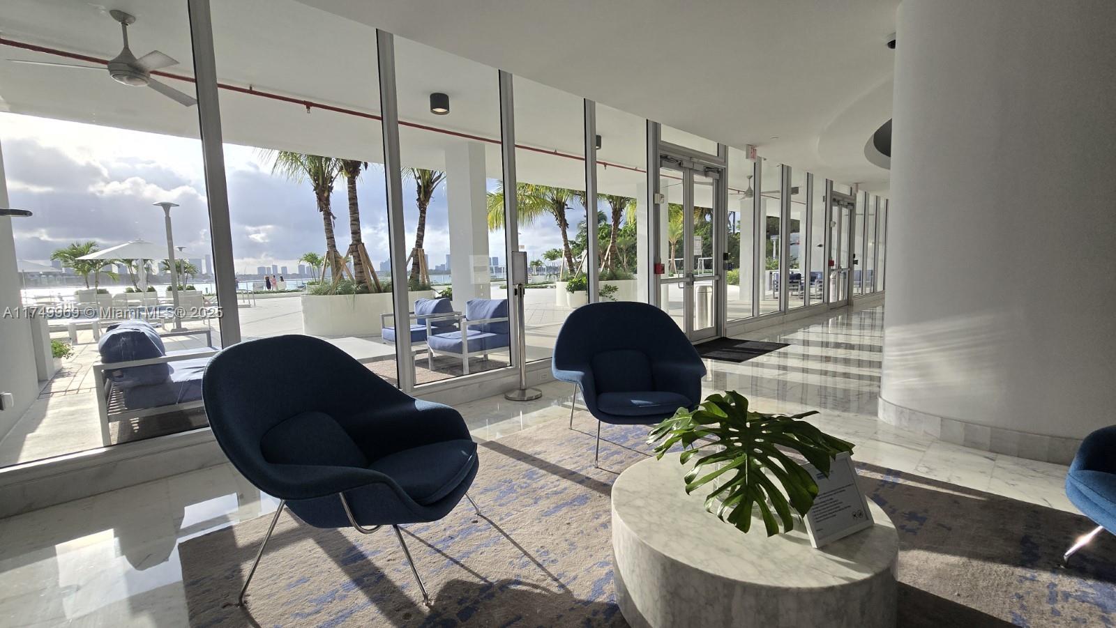 MIRADOR 1000 CONDO - Residential