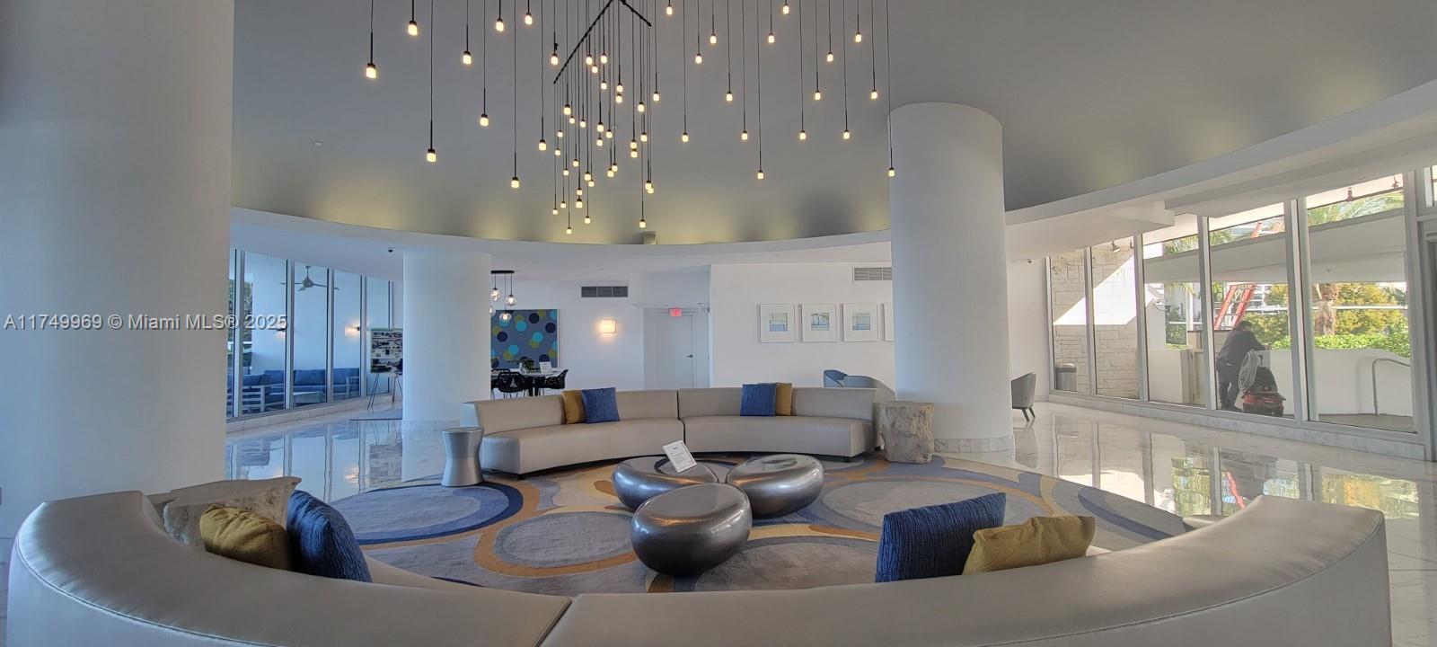 MIRADOR 1000 CONDO - Residential
