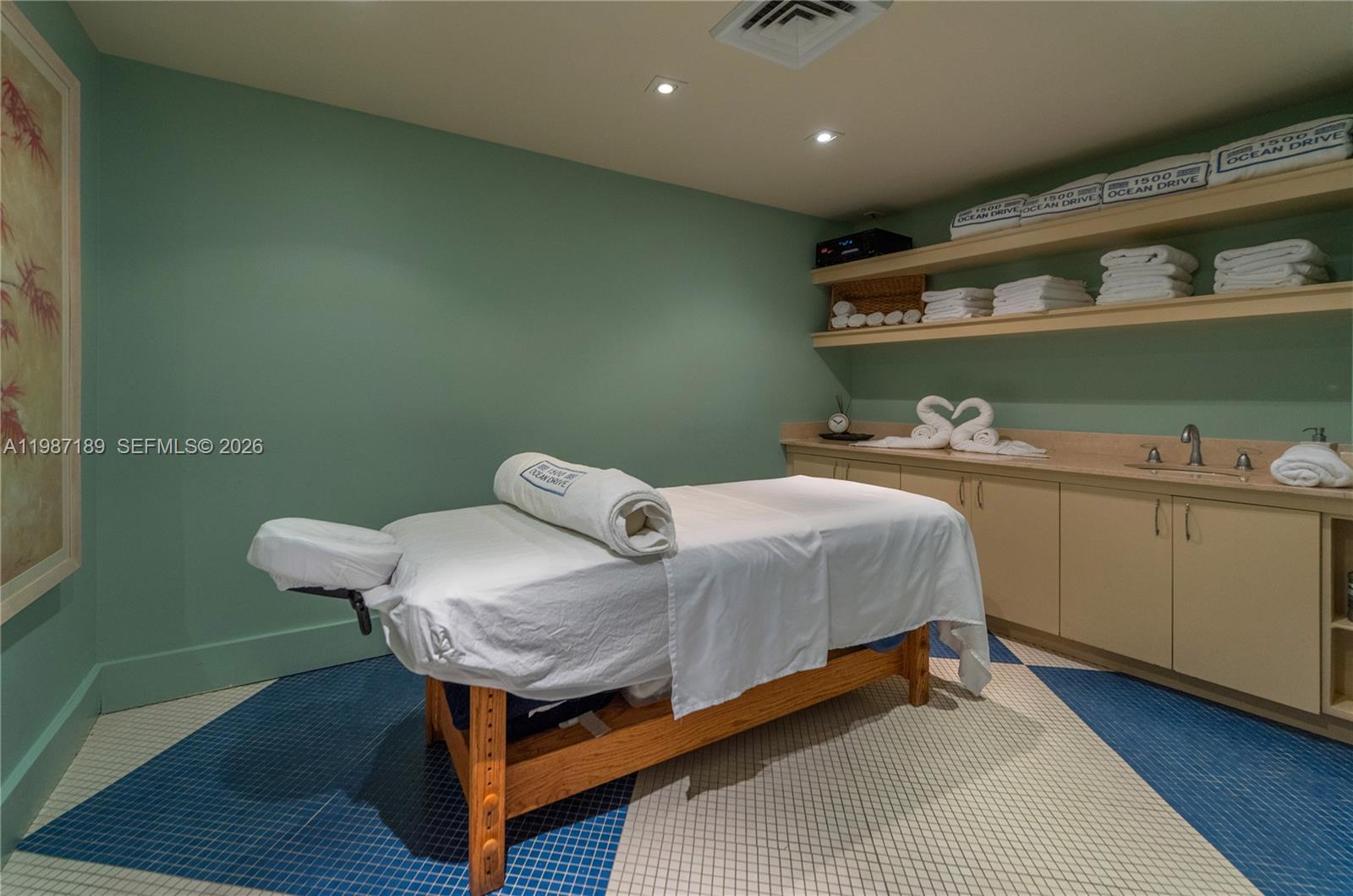 1500 OCEAN DRIVE CONDO - Residential Lease