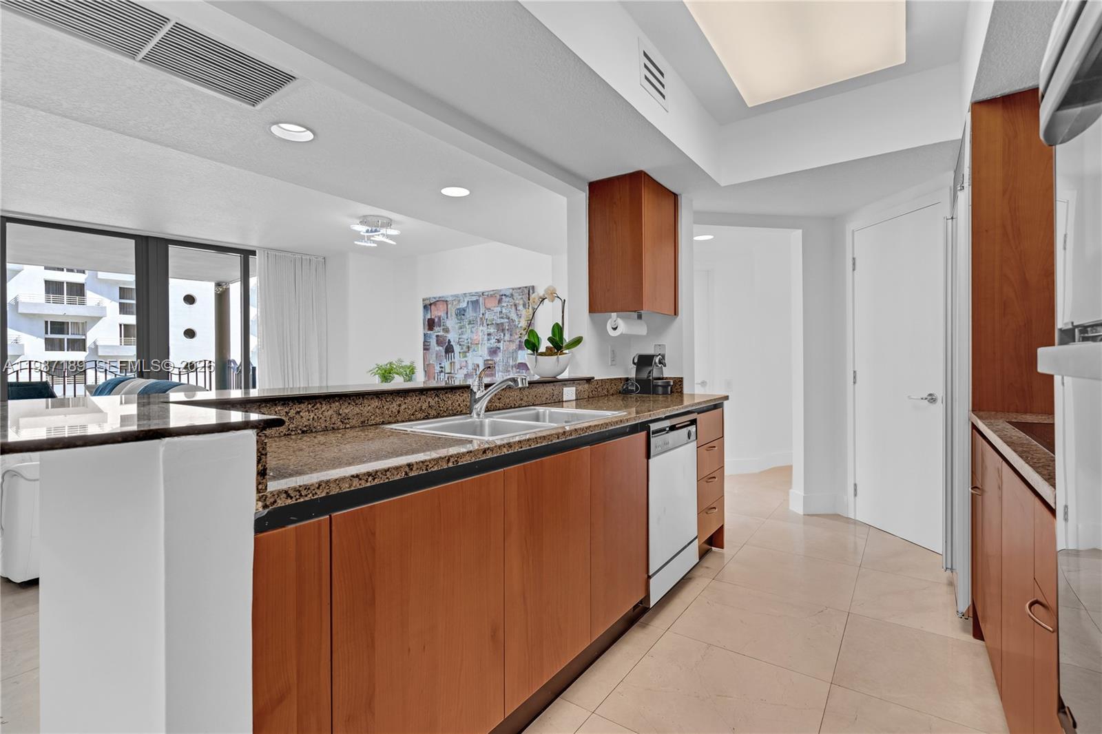 1500 OCEAN DRIVE CONDO - Residential Lease