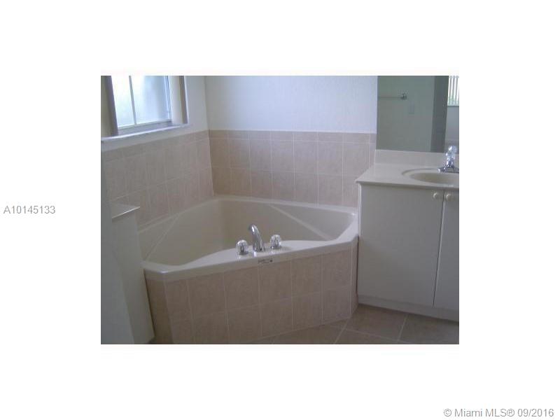 ISLANDS AT DORAL - Residential Lease