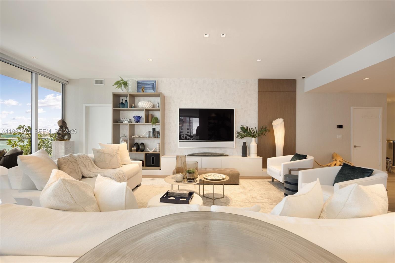 MAREA CONDO - Residential