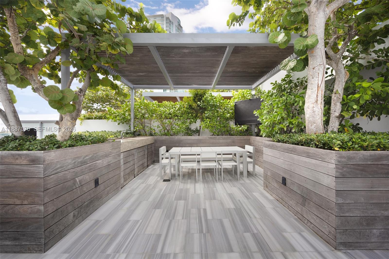 MAREA CONDO - Residential